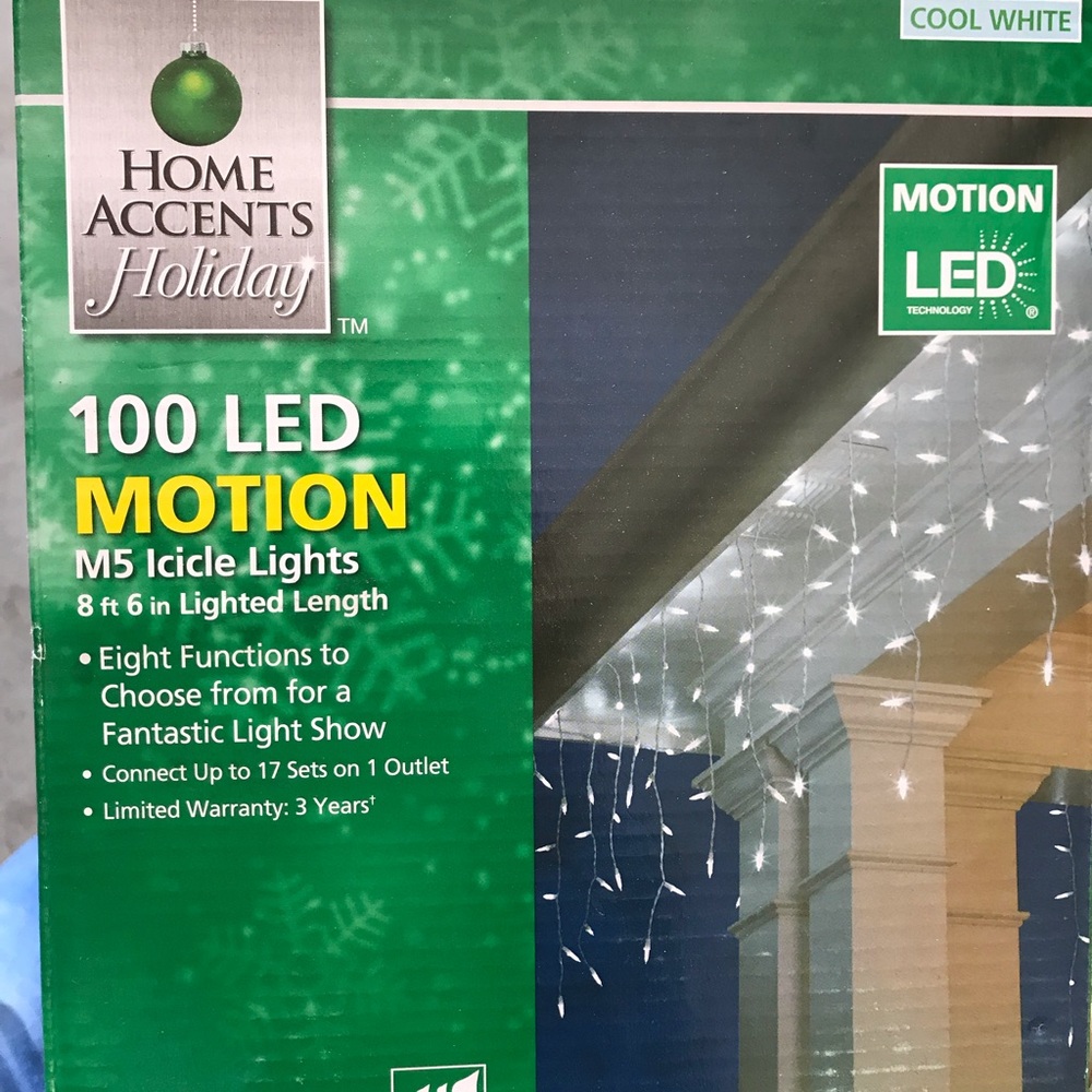 100 LED ICICLE MOTION LIGHTS✨